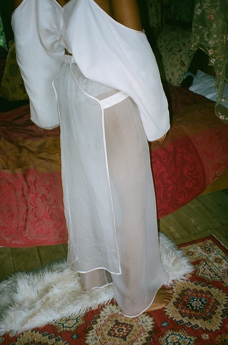 Female model photo shoot of ViktorijaRudenia