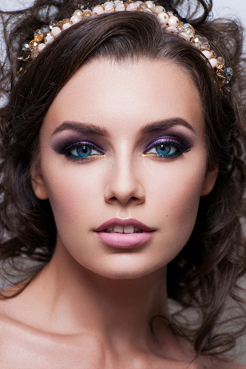 Female model photo shoot of Alesya Popova