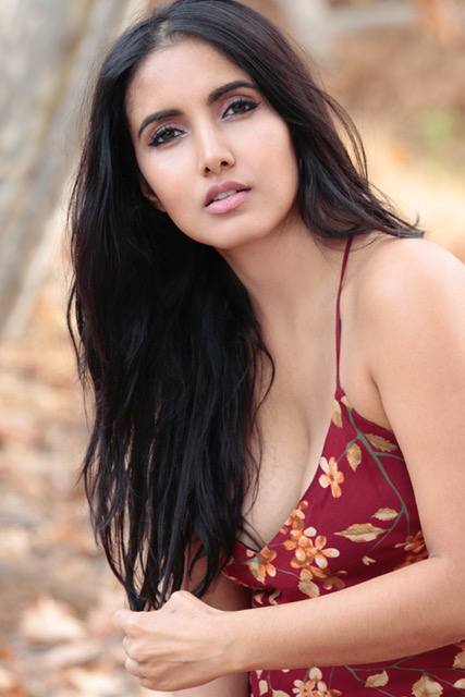 Female model photo shoot of niyanta a