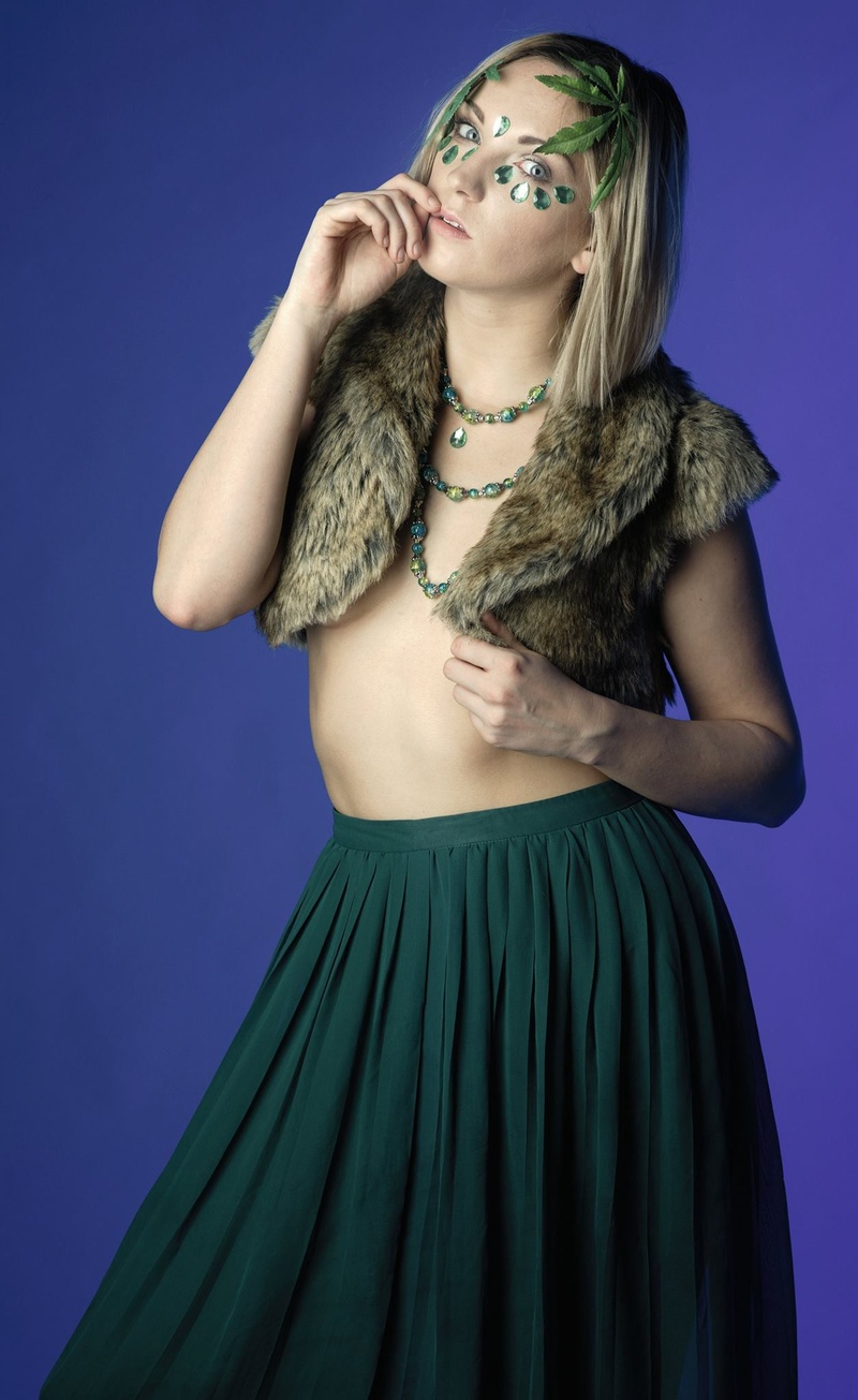 Female model photo shoot of Chelsey Nicole by kittyhawk studio and ChelseyNicoleExclusives in Lewiston, ME