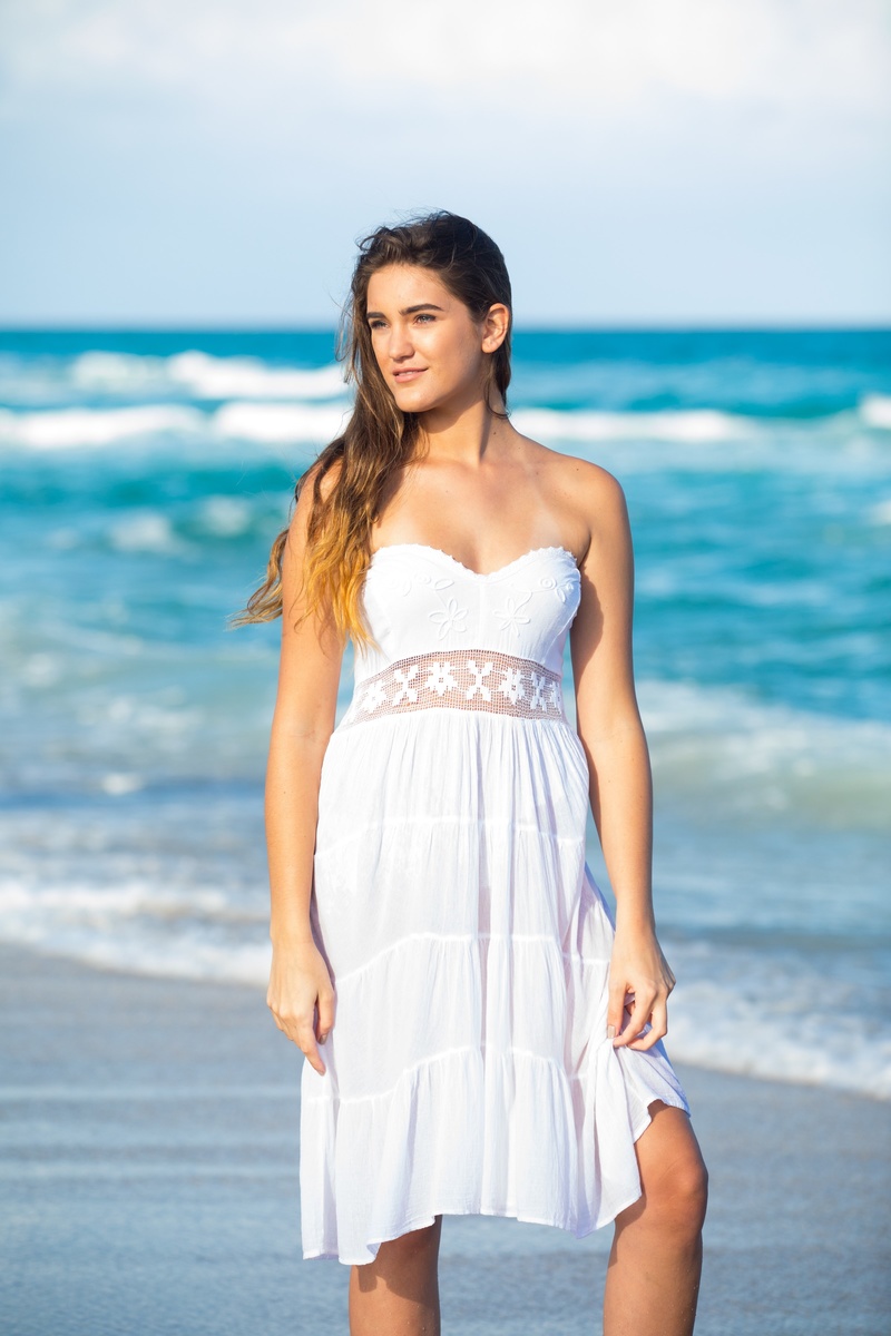 Female model photo shoot of Coral Jane Vitiaci in Delray Beach, Florida