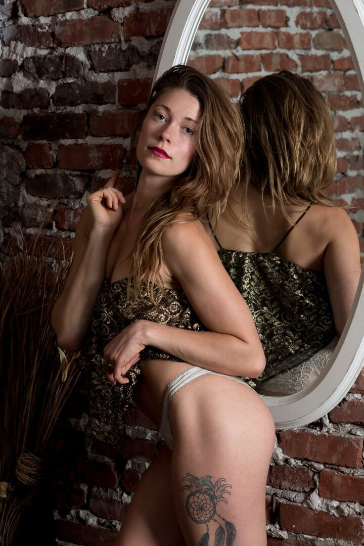 Female model photo shoot of KeraLynn by PhillipC