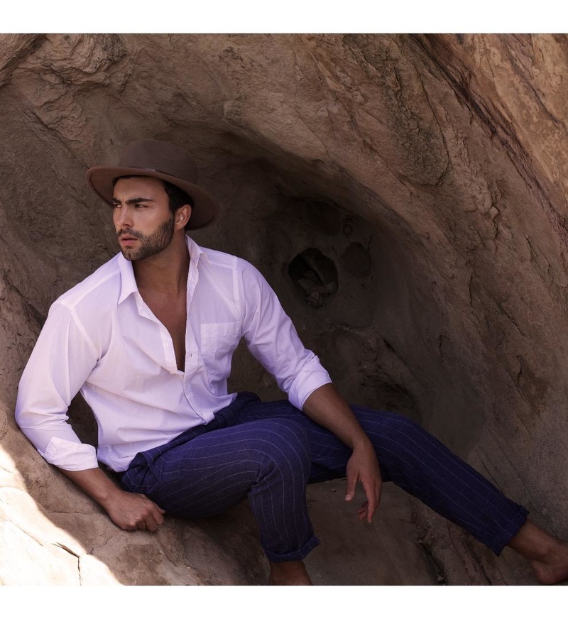 Male model photo shoot of AlexChaichyts