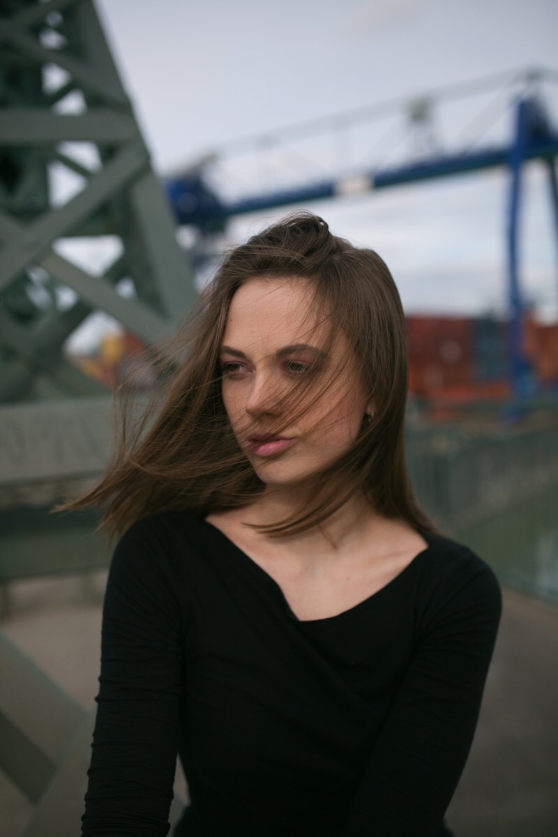Female model photo shoot of Marina Zarechneva
