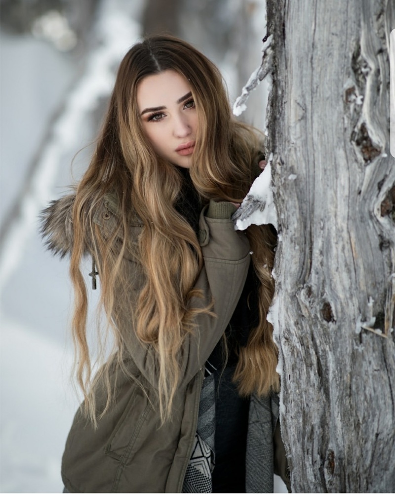 Female model photo shoot of Durandkenzie101