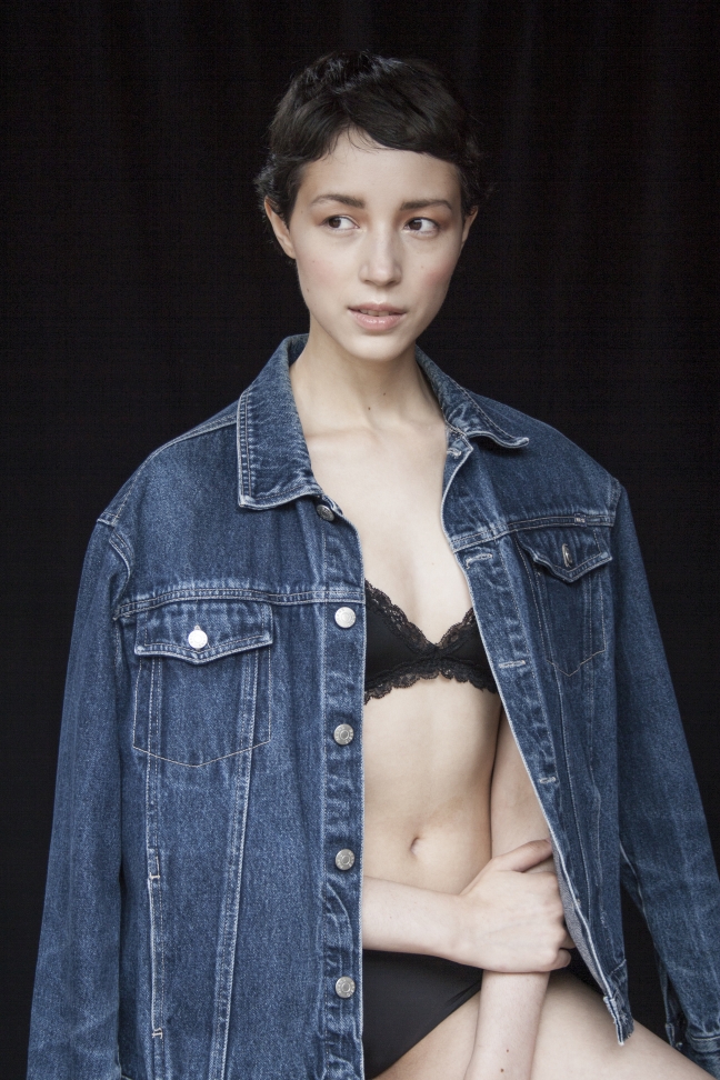 Female model photo shoot of JOO-LEE-ET