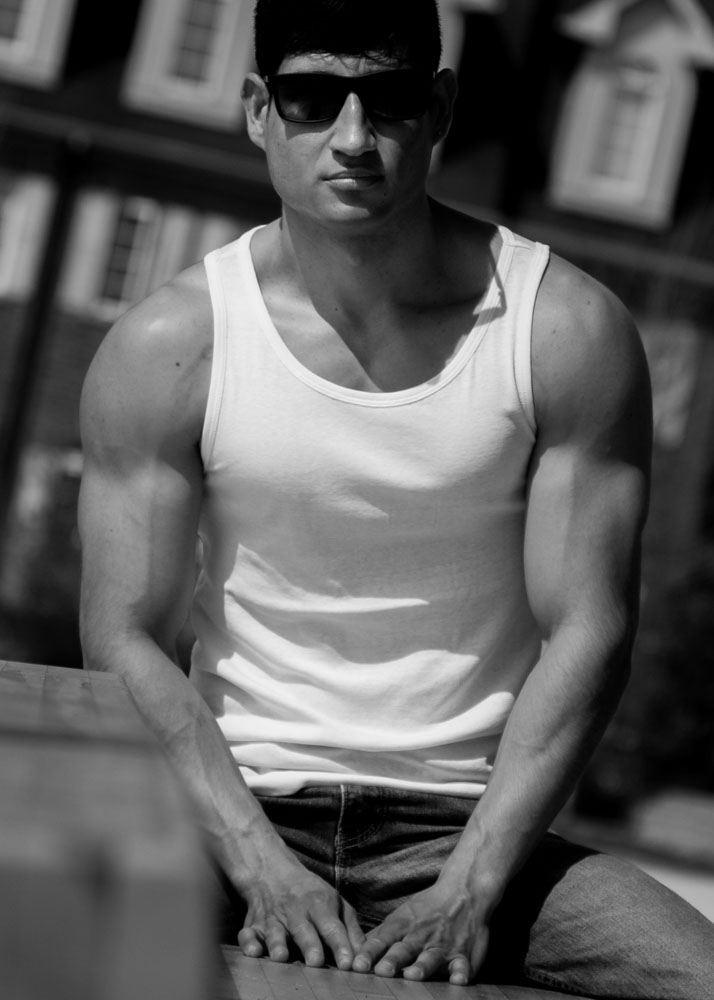 Male model photo shoot of Paul Resina
