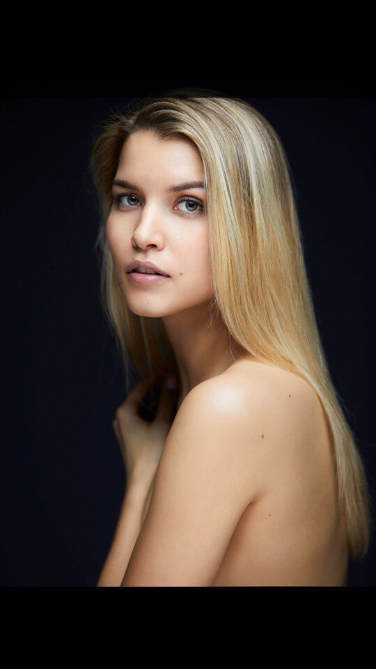 Female model photo shoot of SvetlanaDun