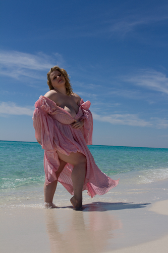 Female model photo shoot of LuluLove in Pensacola Florida