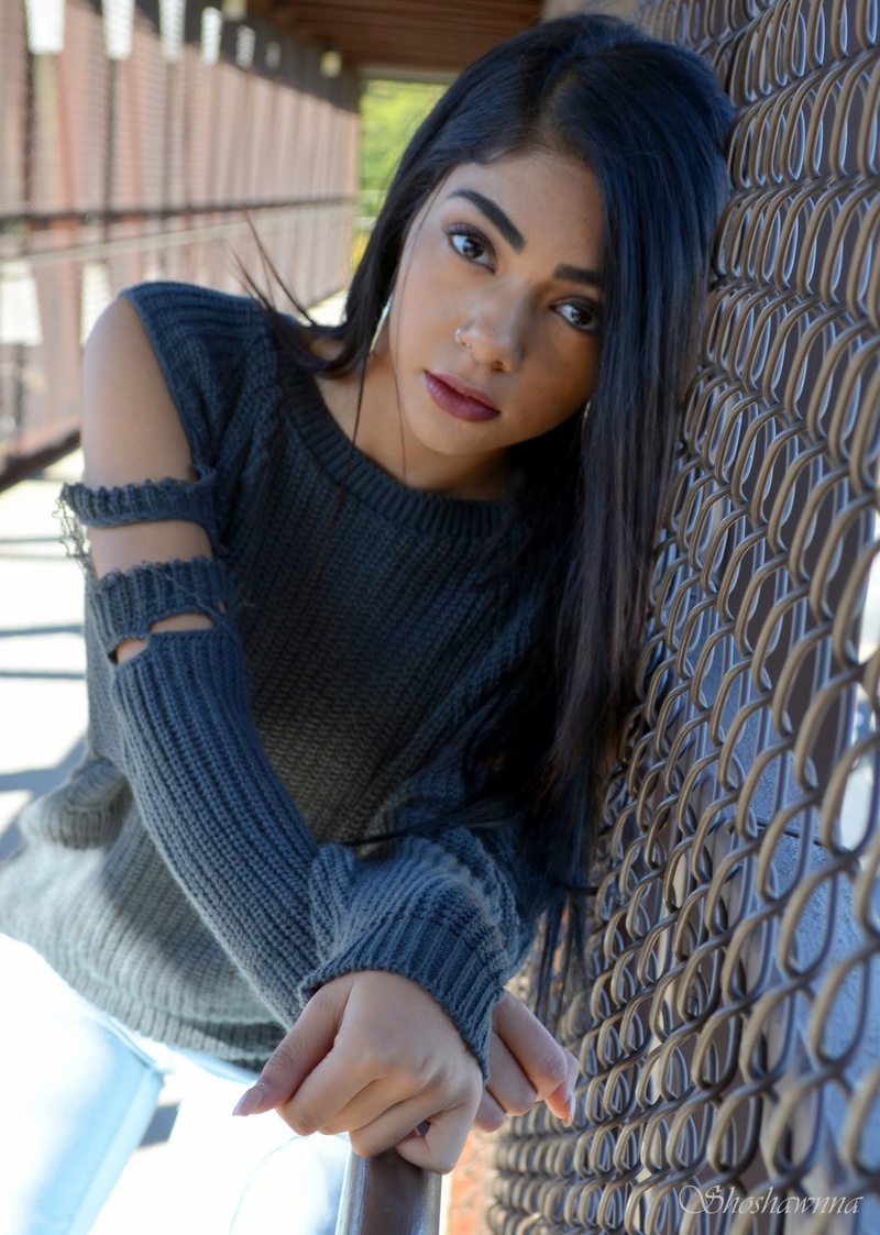 Female model photo shoot of Shoshawnna in Marietta, GA