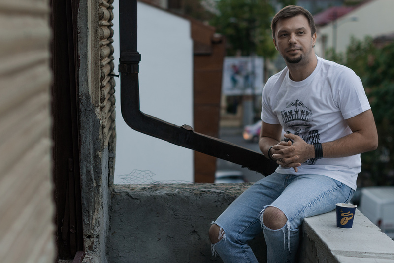 Male model photo shoot of Alexandru Pavalache in Bucharest