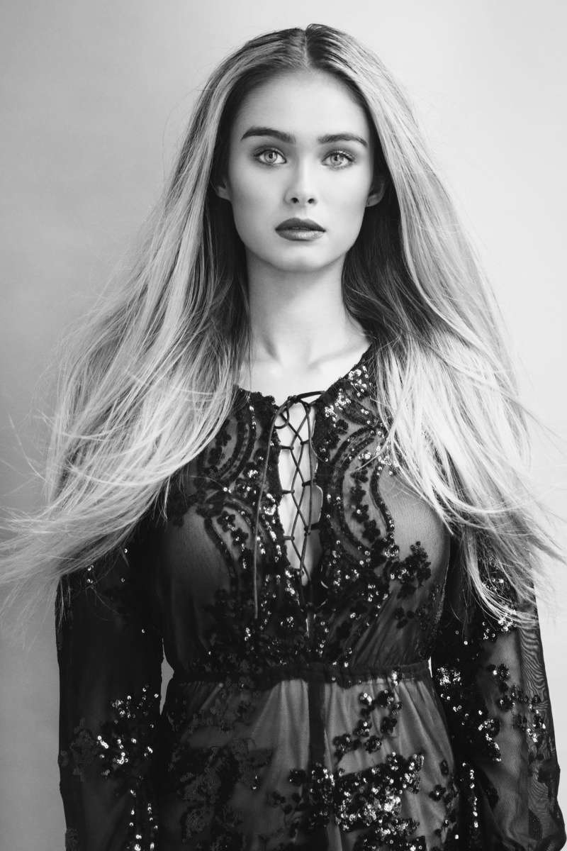 Female model photo shoot of Sennia Kyle in Seattle, WA