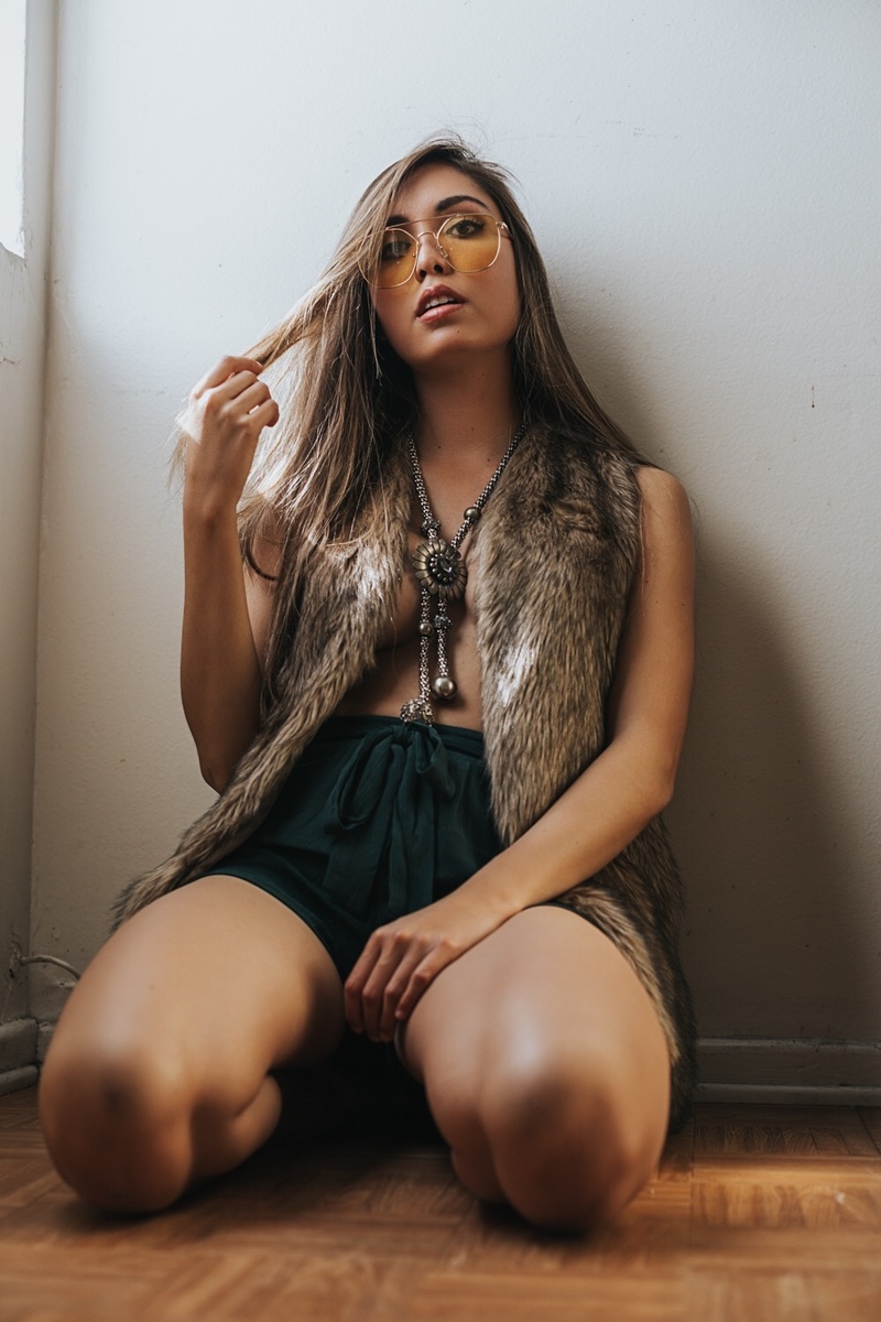 Female model photo shoot of Rachel Ramos