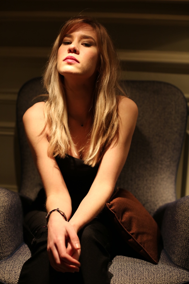 Female model photo shoot of Akorail in London