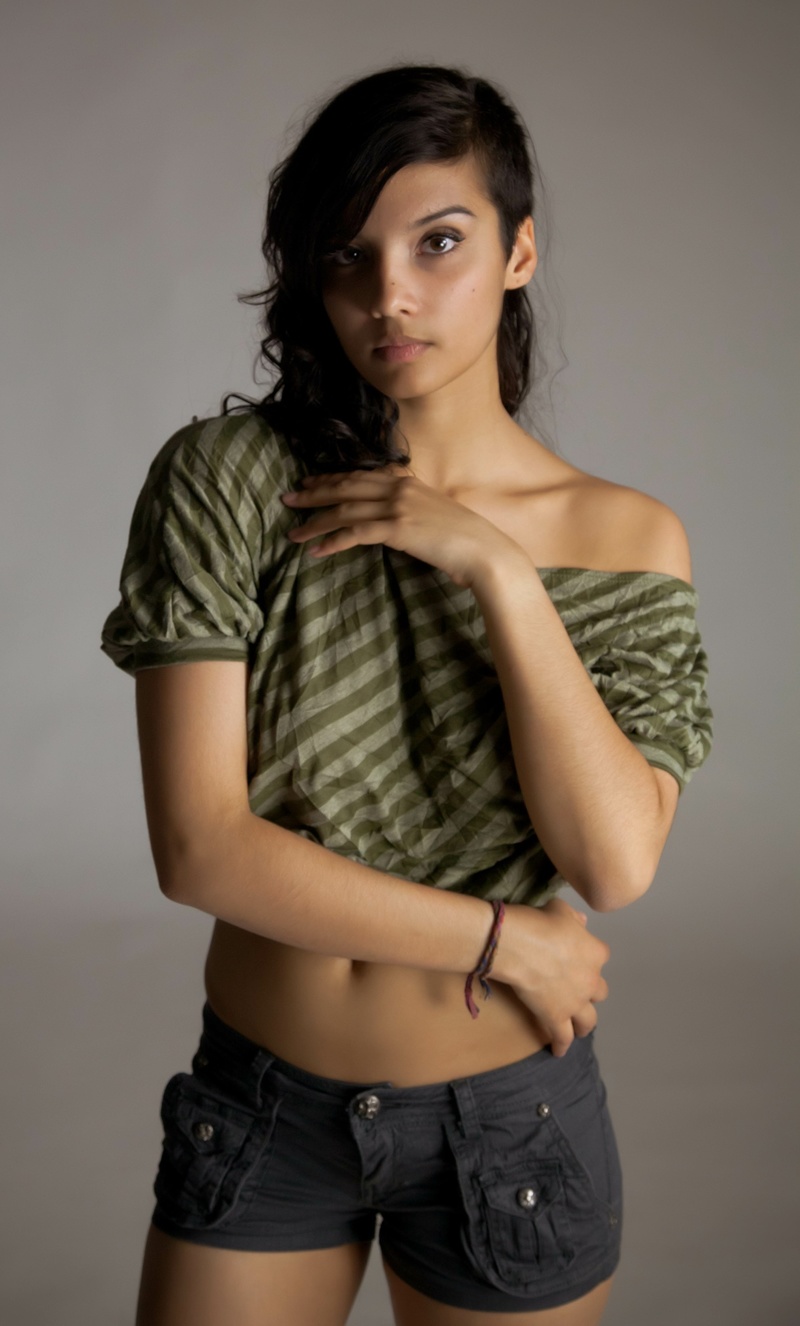 Female model photo shoot of alhgal