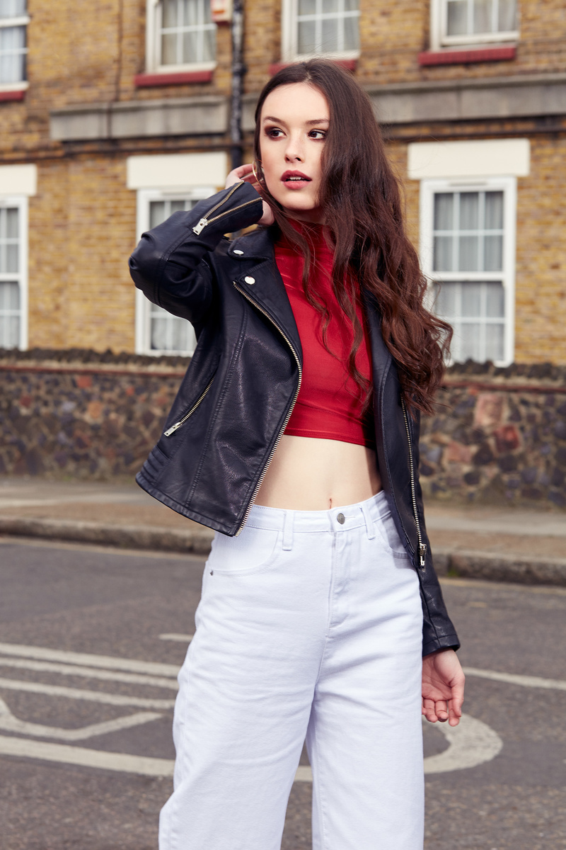 Female model photo shoot of lauramoss in London