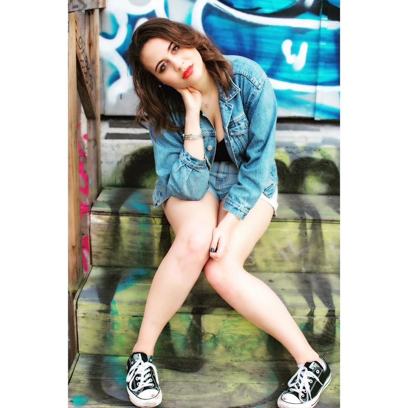 Female model photo shoot of grainnesamaire