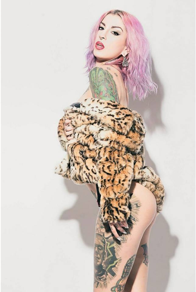 Female model photo shoot of Hexe MeatGrinder