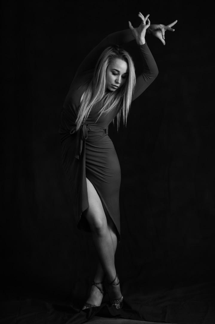 Female model photo shoot of Elisaveta