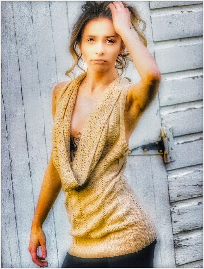 Female model photo shoot of Athena Renae