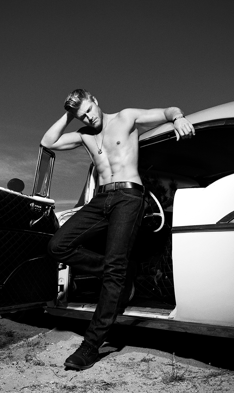 Male model photo shoot of Christian Holzknecht in Palmdale