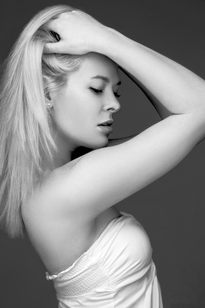 Female model photo shoot of Alexandra Porter, retouched by Marko Solovey