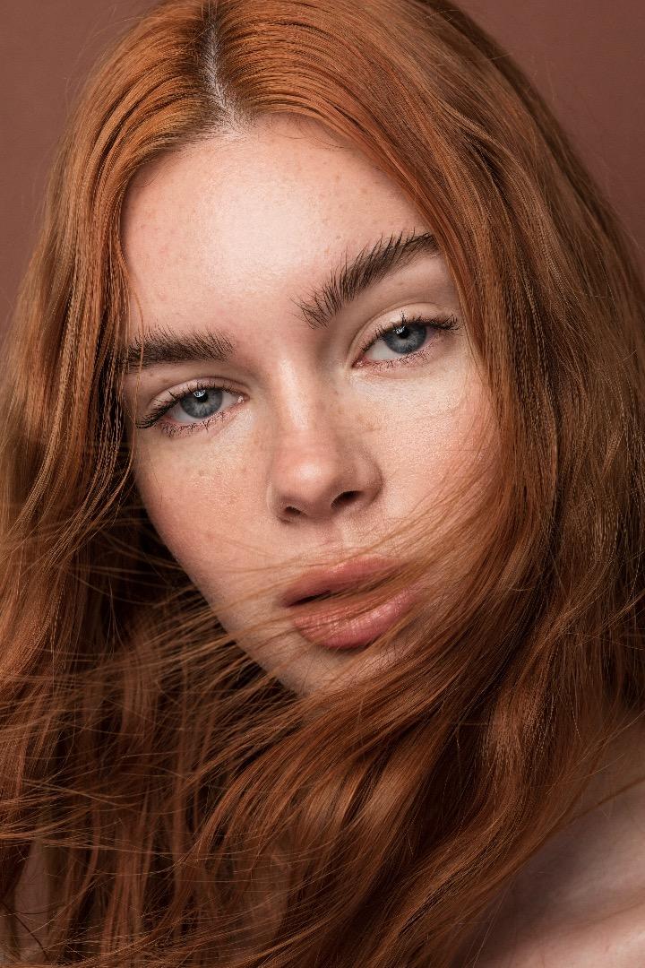 Female model photo shoot of Luciana Petrossian
