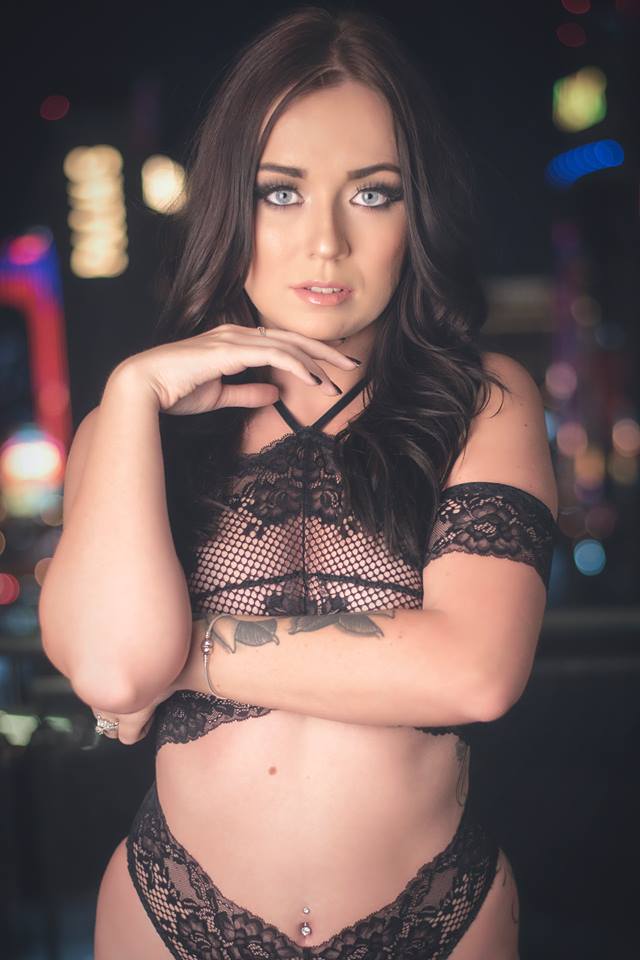 Female model photo shoot of HeatherMichelleC in Palms Place - Las Vegas, NV