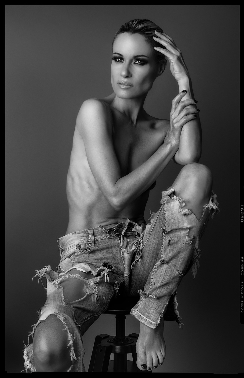 Female model photo shoot of Alexia Vic