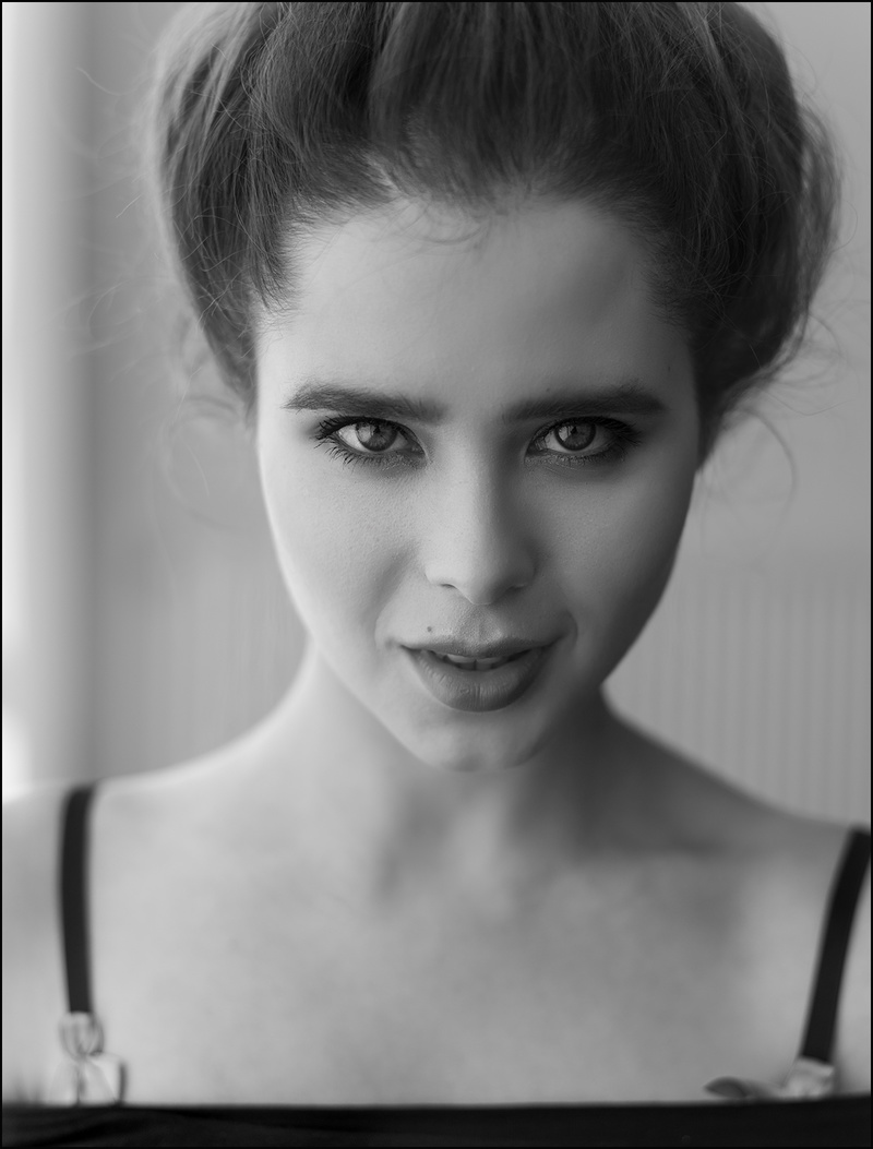 Female model photo shoot of Mihaela R