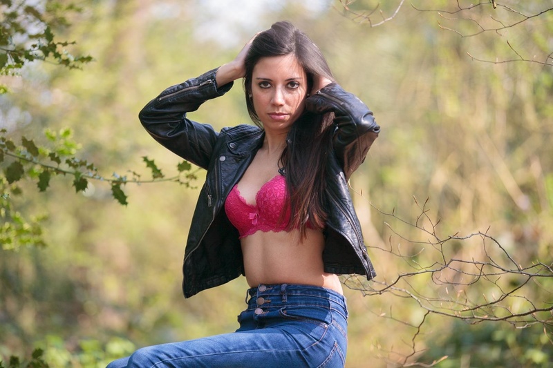 Female model photo shoot of Yasmin bernasinski