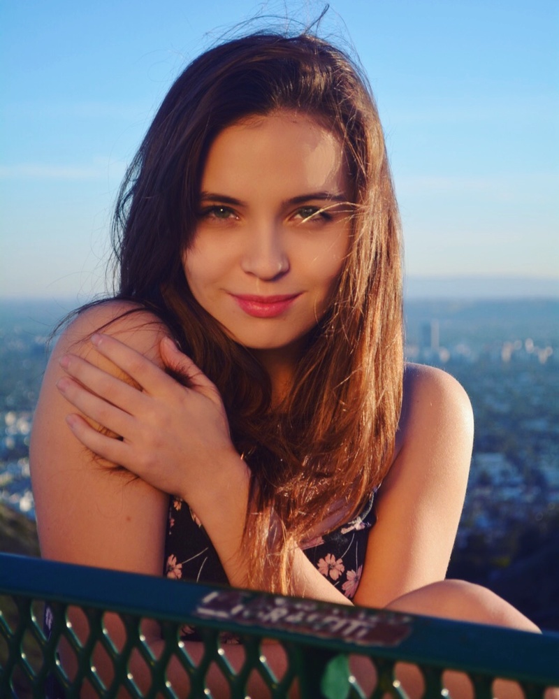 Female model photo shoot of Ana Markova