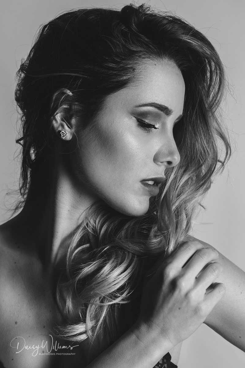 Female model photo shoot of Black Roses Photography