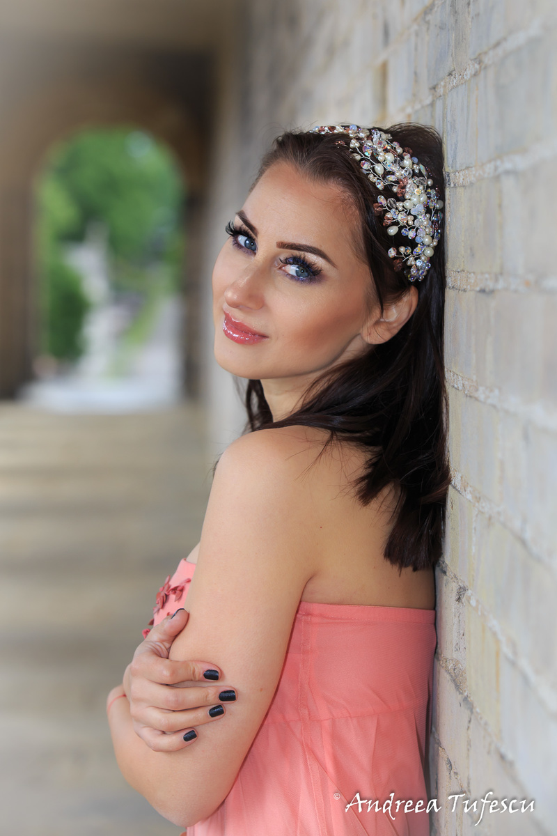 Female model photo shoot of Andreea Tufescu
