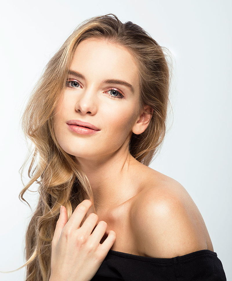 Female model photo shoot of Natalia Beckstead