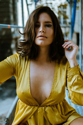 Female model photo shoot of LauraArgentina