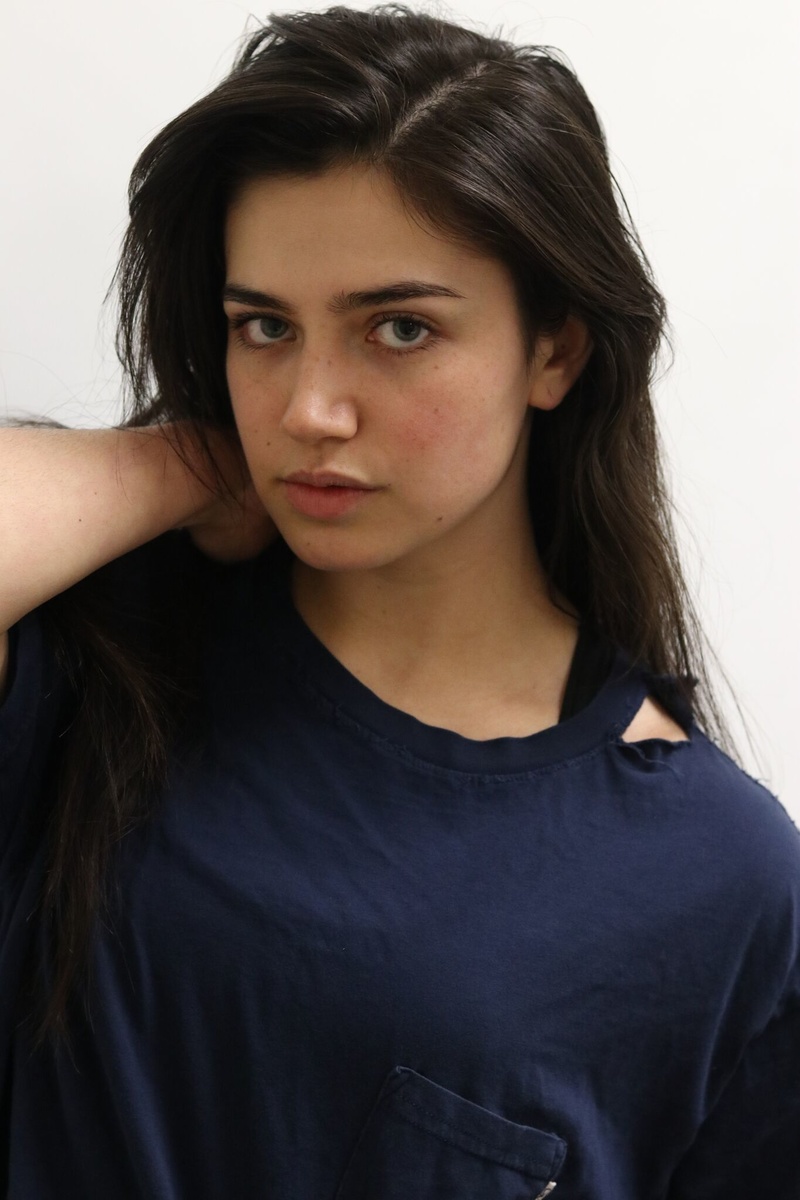 Female model photo shoot of CamilleLynn