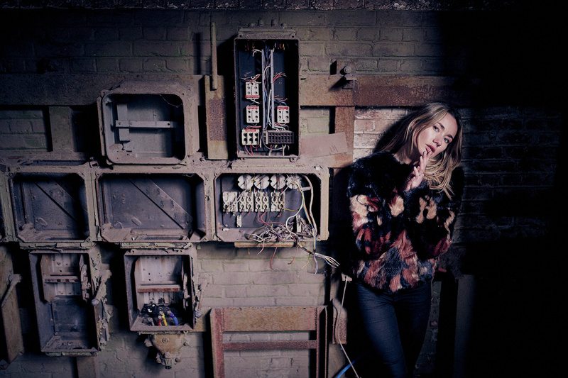 Male and Female model photo shoot of Lieven Hoste and Sherelledejong in Urbex