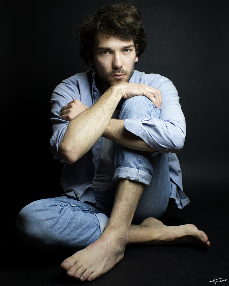 Male model photo shoot of Nicolas Guigou