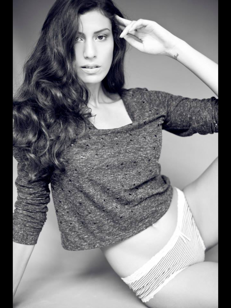 Female model photo shoot of Rayza Rodrigues