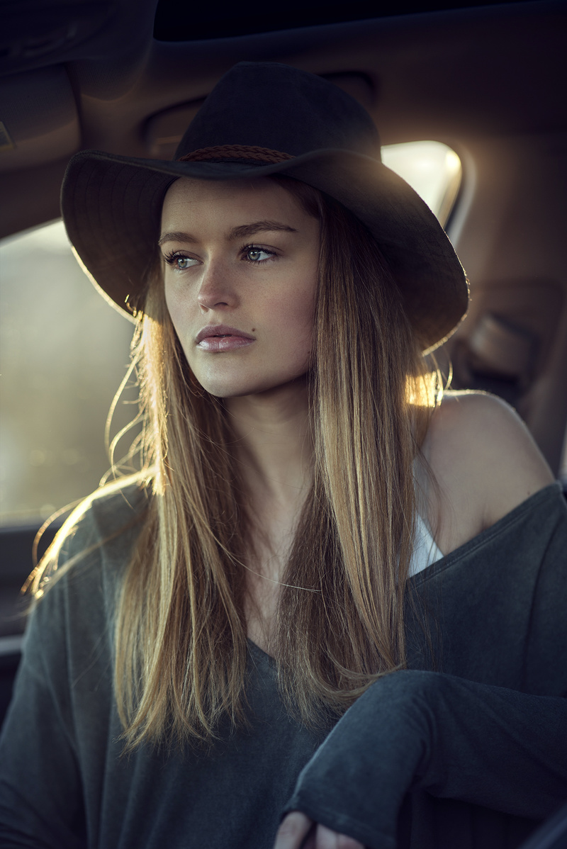 Female model photo shoot of Laurenn_faye