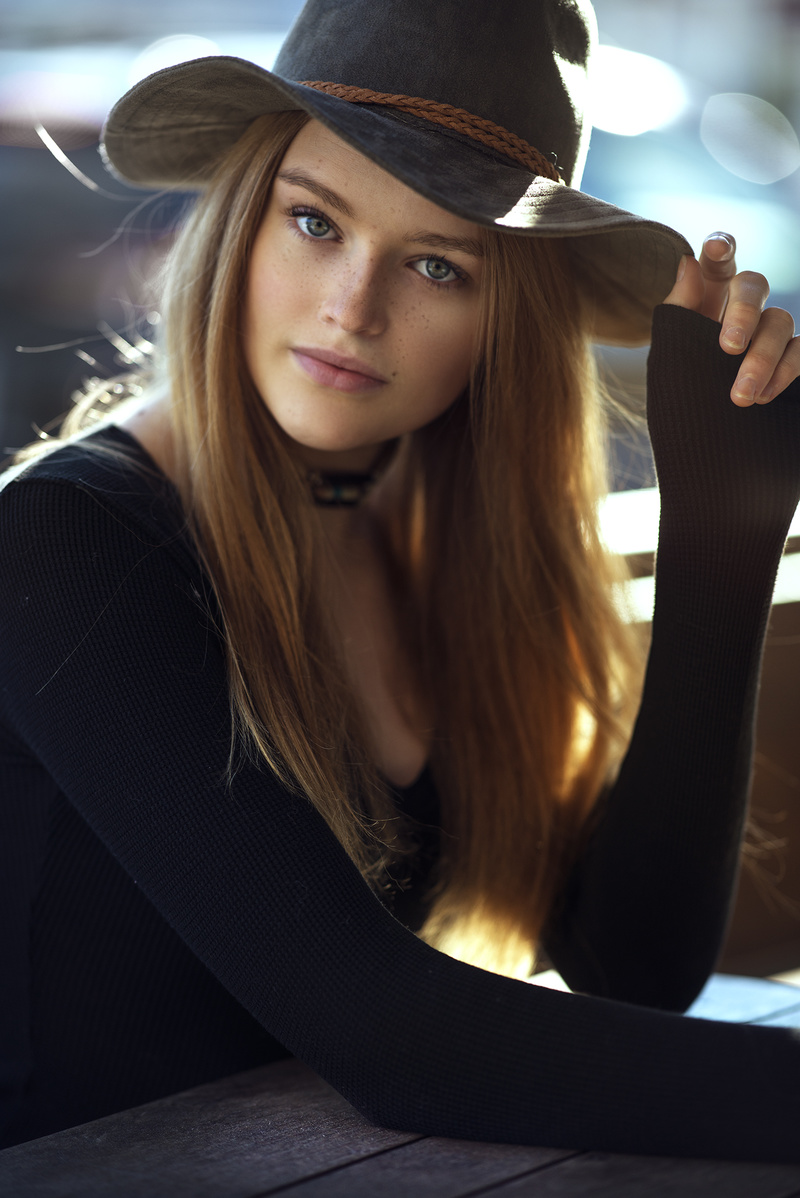 Female model photo shoot of Laurenn_faye