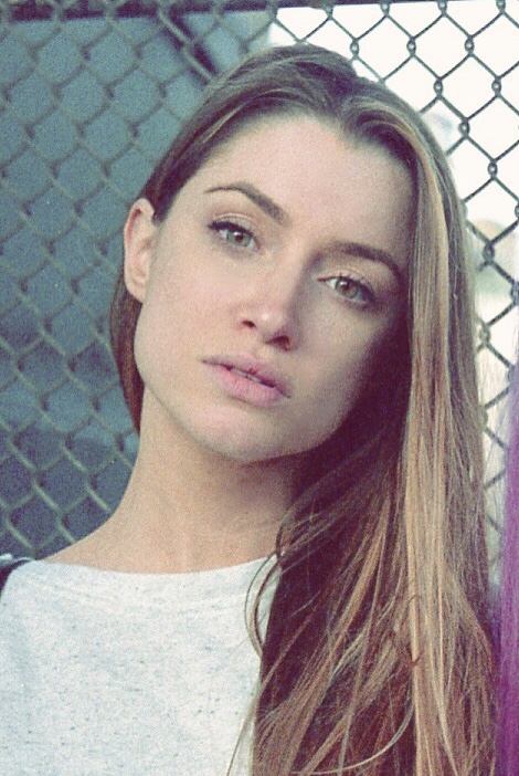 Female model photo shoot of Laurenla13