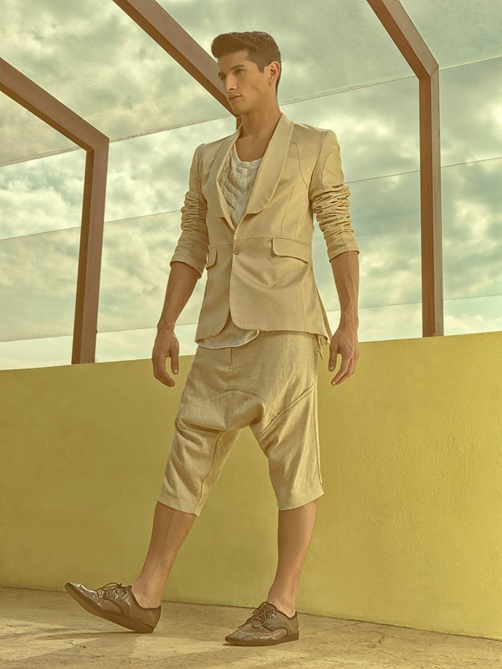 Male model photo shoot of RiverZurita