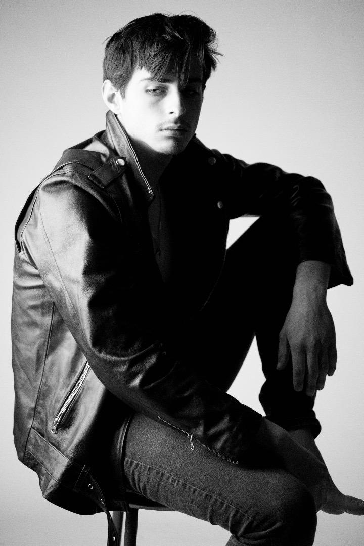 Male model photo shoot of AlexanderBeaverhausen