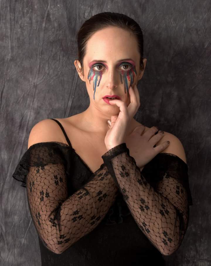 Female model photo shoot of Alexa Allure 