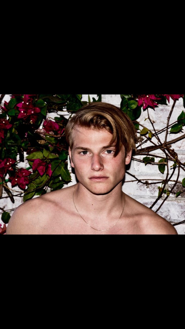Male model photo shoot of Nathan Navarre