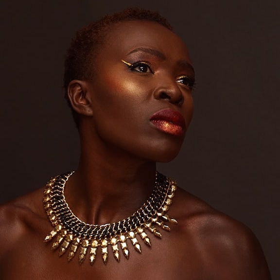 Female model photo shoot of Diana Otieno