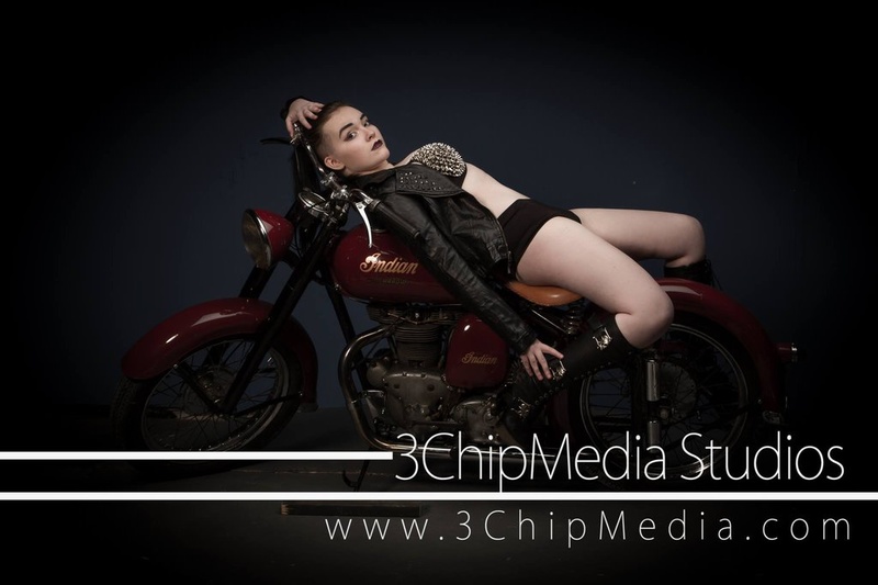 Female model photo shoot of Phia Belinda
