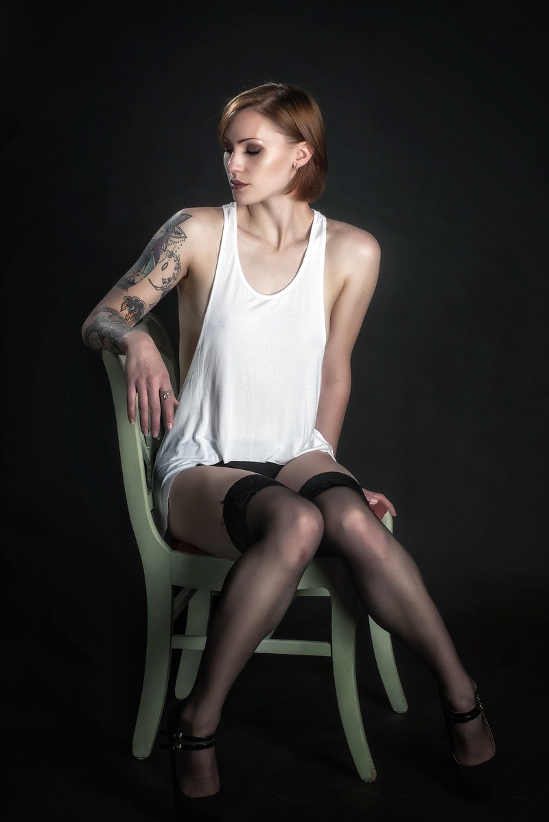 Female model photo shoot of Sarah Turner